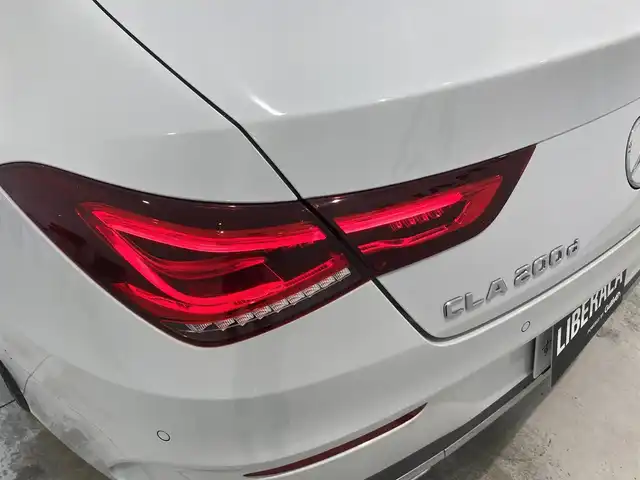 メルセデス・ベンツ ＣＬＡ２００ｄ AMGライン 熊本県 2019(令1)年 4.5万km デジタルホワイト レザーエクスクルーシブパッケージ/パノラマサンルーフ/純正メモリナビ/Bluetooth/USB/AppleCarPlay/フルセグテレビ/360°カメラ/フルレザーシート/シートヒーター/パワーシート/アクティブステアリングアシスト/ヘッドアップディスプレイ/アクティブレーンキーピングアシスト/道路標識アシスト/アクティブブレーキアシスト/アテンションアシスト/ブラインドスポットモニター/レーンチェンジアシスト/インテリジェントライトシステム/純正LEDヘッドライト/ETC2.0/前後ドライブレコーダー