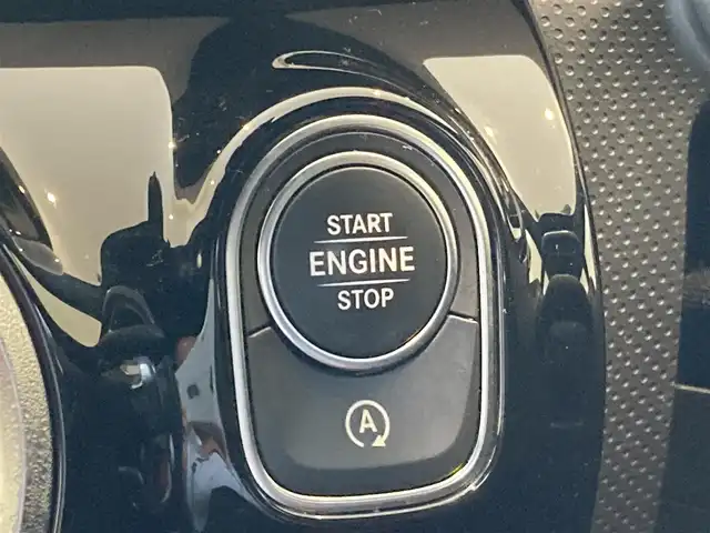 メルセデス・ベンツ ＣＬＡ２００ｄ AMGライン 熊本県 2019(令1)年 4.5万km デジタルホワイト レザーエクスクルーシブパッケージ/パノラマサンルーフ/純正メモリナビ/Bluetooth/USB/AppleCarPlay/フルセグテレビ/360°カメラ/フルレザーシート/シートヒーター/パワーシート/アクティブステアリングアシスト/ヘッドアップディスプレイ/アクティブレーンキーピングアシスト/道路標識アシスト/アクティブブレーキアシスト/アテンションアシスト/ブラインドスポットモニター/レーンチェンジアシスト/インテリジェントライトシステム/純正LEDヘッドライト/ETC2.0/前後ドライブレコーダー