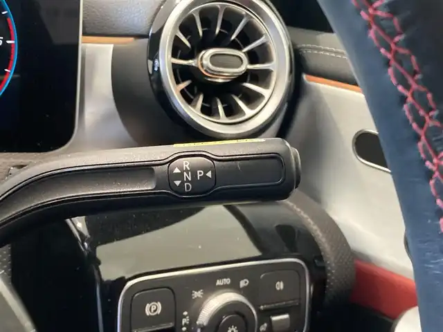 メルセデス・ベンツ ＣＬＡ２００ｄ AMGライン 熊本県 2019(令1)年 4.5万km デジタルホワイト レザーエクスクルーシブパッケージ/パノラマサンルーフ/純正メモリナビ/Bluetooth/USB/AppleCarPlay/フルセグテレビ/360°カメラ/フルレザーシート/シートヒーター/パワーシート/アクティブステアリングアシスト/ヘッドアップディスプレイ/アクティブレーンキーピングアシスト/道路標識アシスト/アクティブブレーキアシスト/アテンションアシスト/ブラインドスポットモニター/レーンチェンジアシスト/インテリジェントライトシステム/純正LEDヘッドライト/ETC2.0/前後ドライブレコーダー