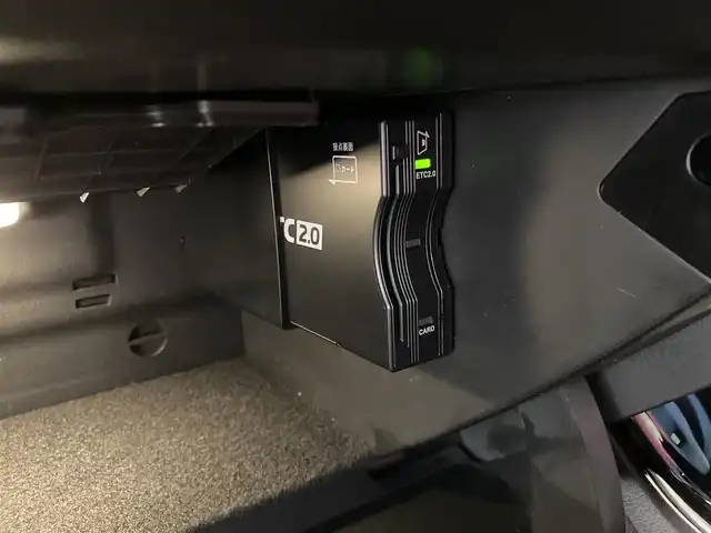 メルセデス・ベンツ ＣＬＡ２００ｄ AMGライン 熊本県 2019(令1)年 4.5万km デジタルホワイト レザーエクスクルーシブパッケージ/パノラマサンルーフ/純正メモリナビ/Bluetooth/USB/AppleCarPlay/フルセグテレビ/360°カメラ/フルレザーシート/シートヒーター/パワーシート/アクティブステアリングアシスト/ヘッドアップディスプレイ/アクティブレーンキーピングアシスト/道路標識アシスト/アクティブブレーキアシスト/アテンションアシスト/ブラインドスポットモニター/レーンチェンジアシスト/インテリジェントライトシステム/純正LEDヘッドライト/ETC2.0/前後ドライブレコーダー