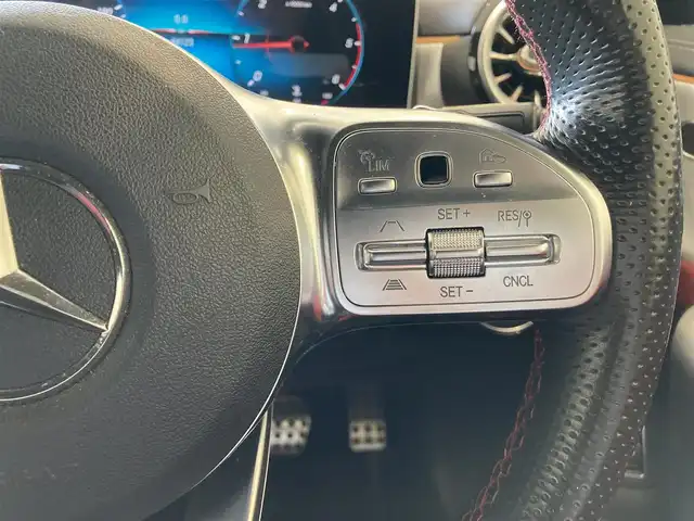 メルセデス・ベンツ ＣＬＡ２００ｄ AMGライン 熊本県 2019(令1)年 4.5万km デジタルホワイト レザーエクスクルーシブパッケージ/パノラマサンルーフ/純正メモリナビ/Bluetooth/USB/AppleCarPlay/フルセグテレビ/360°カメラ/フルレザーシート/シートヒーター/パワーシート/アクティブステアリングアシスト/ヘッドアップディスプレイ/アクティブレーンキーピングアシスト/道路標識アシスト/アクティブブレーキアシスト/アテンションアシスト/ブラインドスポットモニター/レーンチェンジアシスト/インテリジェントライトシステム/純正LEDヘッドライト/ETC2.0/前後ドライブレコーダー