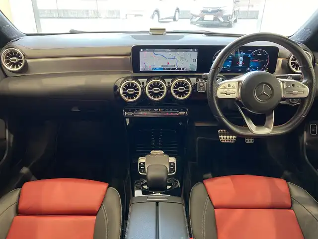 メルセデス・ベンツ ＣＬＡ２００ｄ AMGライン 熊本県 2019(令1)年 4.5万km デジタルホワイト レザーエクスクルーシブパッケージ/パノラマサンルーフ/純正メモリナビ/Bluetooth/USB/AppleCarPlay/フルセグテレビ/360°カメラ/フルレザーシート/シートヒーター/パワーシート/アクティブステアリングアシスト/ヘッドアップディスプレイ/アクティブレーンキーピングアシスト/道路標識アシスト/アクティブブレーキアシスト/アテンションアシスト/ブラインドスポットモニター/レーンチェンジアシスト/インテリジェントライトシステム/純正LEDヘッドライト/ETC2.0/前後ドライブレコーダー
