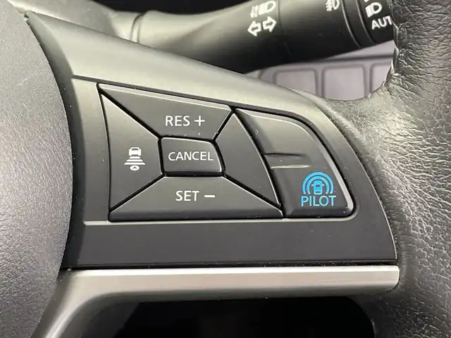 日産 セレナ ハイウェイスターVセレクションⅡ 栃木県 2019(平31)年 4.5万km ブリリアントホワイトパール 純正ナビ(MM518D-L)/(フルセグTV・Bluetooth・CD・DVD・Blu-ray・SD・USB・HDMI)/プロパイロット/全方位カメラ/バックカメラ/エマージェンシーブレーキ/レーンキープアシスト/オートクルーズコントロール/前後コーナーセンサー/前後ドライブレコーダー(DJ4-D)/両側パワースライドドア(ハンズフリー機能付き)/電動パーキングブレーキ/オートホールド/ETC/アイドリングストップ/パーキングアシスト/LEDヘッドライト/オートライト/スマートキー/スペアキー1本/取扱説明書/保証書