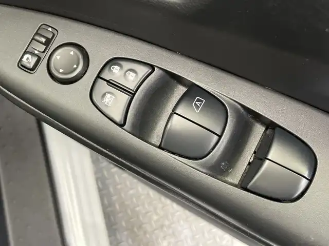 日産 セレナ ハイウェイスターVセレクションⅡ 栃木県 2019(平31)年 4.5万km ブリリアントホワイトパール 純正ナビ(MM518D-L)/(フルセグTV・Bluetooth・CD・DVD・Blu-ray・SD・USB・HDMI)/プロパイロット/全方位カメラ/バックカメラ/エマージェンシーブレーキ/レーンキープアシスト/オートクルーズコントロール/前後コーナーセンサー/前後ドライブレコーダー(DJ4-D)/両側パワースライドドア(ハンズフリー機能付き)/電動パーキングブレーキ/オートホールド/ETC/アイドリングストップ/パーキングアシスト/LEDヘッドライト/オートライト/スマートキー/スペアキー1本/取扱説明書/保証書