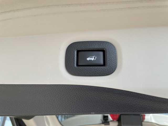 日産 エクストレイル 20Xi 愛知県 2019(令1)年 5.4万km ブリリアントシルバー 純正9型ナビ　SDカードなし/プロパイロット/全方位カメラ/レーダークルーズコントロール/フルセグ/CD DVD/Bluetooth/電動リアゲート/コーナーセンサー/純正アルミホイール/LEDヘッドライト/インテリジェントミラー/ドライブレコーダー/ETC/ステアリングスイッチ/スマートキー/プッシュスタート