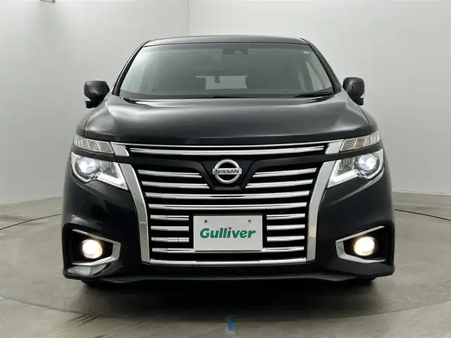 日産 エルグランド 250ハイウェイスターS 岡山県 2020(令2)年 3.2万km ファントムブラック 純正8インチナビ/(Bluetooth/CD/DVD/フルセグTV/AUX)/純正後席モニター/サンルーフ/両側パワースライド/アラウンドビューモニター/レーダークルーズコントロール/ビルトインETC/LEDヘッドライト/社外ドライブレコーダー(後ろ)/コーナーセンサー(前後)/オートハイビーム/プッシュスタート/スマートキー(1本)/レーンキープアシスト/ミュージックサーバー/ミュージックプレイヤー/純正フロアマット/純正18インチアルミホイール/オートライト/フォグランプ