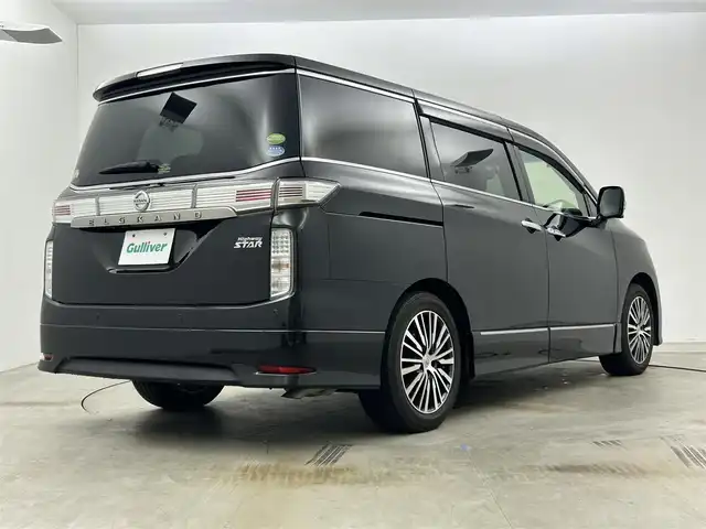 日産 エルグランド 250ハイウェイスターS 岡山県 2020(令2)年 3.2万km ファントムブラック 純正8インチナビ/(Bluetooth/CD/DVD/フルセグTV/AUX)/純正後席モニター/サンルーフ/両側パワースライド/アラウンドビューモニター/レーダークルーズコントロール/ビルトインETC/LEDヘッドライト/社外ドライブレコーダー(後ろ)/コーナーセンサー(前後)/オートハイビーム/プッシュスタート/スマートキー(1本)/レーンキープアシスト/ミュージックサーバー/ミュージックプレイヤー/純正フロアマット/純正18インチアルミホイール/オートライト/フォグランプ