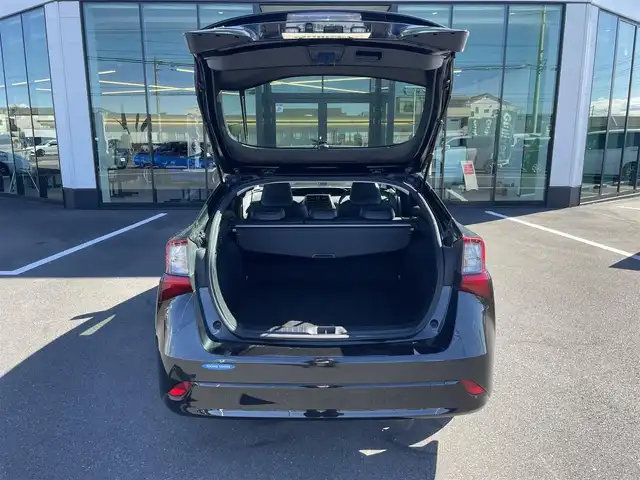 トヨタ プリウス S ツーリングセレ ブラックED 栃木県 2022(令4)年 10万km プレシャスブラックパール ワンオーナー /メーカーナビ/Bluetooth/フルセグTV走行中視聴可/パノラミックビューモニター/ステアリングリモコン/トヨタセーフティセンス/レーダークルーズコントロール/クリアランスソナー /ビルトインETC2.0/ブラックレザーシート/シートヒーター/前後ドライブレコーダー/LEDヘッドライト/純正17インチAW/AC100V電源/スマートキー