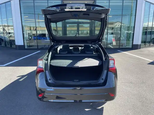 トヨタ プリウス S ツーリングセレ ブラックED 栃木県 2022(令4)年 10万km プレシャスブラックパール ワンオーナー /メーカーナビ/Bluetooth/フルセグTV走行中視聴可/パノラミックビューモニター/ステアリングリモコン/トヨタセーフティセンス/レーダークルーズコントロール/クリアランスソナー /ビルトインETC2.0/ブラックレザーシート/シートヒーター/前後ドライブレコーダー/LEDヘッドライト/純正17インチAW/AC100V電源/スマートキー