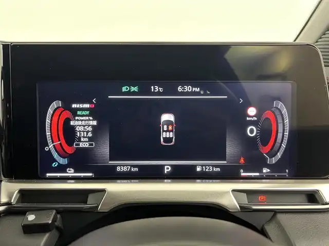 日産 オーラ ニスモ 千葉県 2022(令4)年 0.9万km ダークメタルグレー/スーパーブラック2トーン 禁煙車/エマージェンシーブレーキ/・ハンドル支援/・ブラインドスポットモニター/・駐車支援/・コーナーセンサー/・プロパイロット/純正９インチメモリナビ/・USB/HDMI/Bluetooth/Apple CarPlay/・アラウンドビューモニター/・インテリジェントルームミラー/・ビルトインETC２.０/革巻きステアリング/・ステアリングスイッチ/電子パーキング/・ブレーキホールド/純正フロアマット/純正１７インチAW/オートライト/・LEDヘッドライト/・LEDフォグランプ