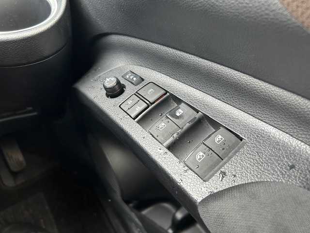 トヨタ シエンタ G クエロ 大阪府 2020(令2)年 3.1万km シルバーM ナビ　/フルセグ　/バックカメラ　/Ｂｌｕｅｔｏｏｔｈ　/両側パワースライドドア　/ハーフレザーシート　/ＬＥＤヘッドライト　/オートハイビーム　/前後ドライブレコーダー　/前後コーナーセンサー　/ビルトインＥＴＣ/マット/バイザー