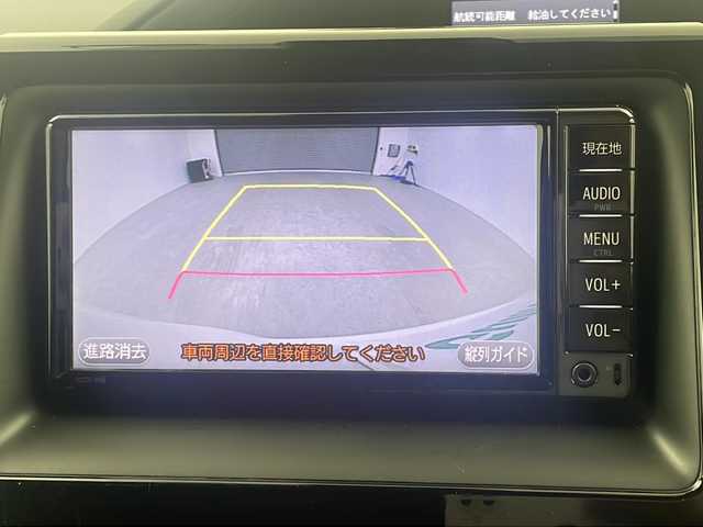 トヨタ ノア Si 三重県 2018(平30)年 5.4万km ホワイトパールクリスタルシャイン 禁煙車/トヨタセーフティセンス/・プリクラッシュセーフティ/・レーンディパーチャーアラート/・オートマチックハイビーム/・先行車発進告知/両側パワースライドドア/純正ナビ（NSCN-W66）/・ワンセグ/CD/SD/Bluetooth/AUX/バックカメラ/革巻きステアリング/MT付ATシフト/ステアリングスイッチ/LEDヘッドライト/オートライト/フォグランプ/レーダー探知機（ZERO705V）/前方ドラレコ（ZDR013）/ETC/純正16インチアルミホイール/・オールシーズンタイヤ（ダンロップ:SYNCHRO WEATHER）/Wエアバック