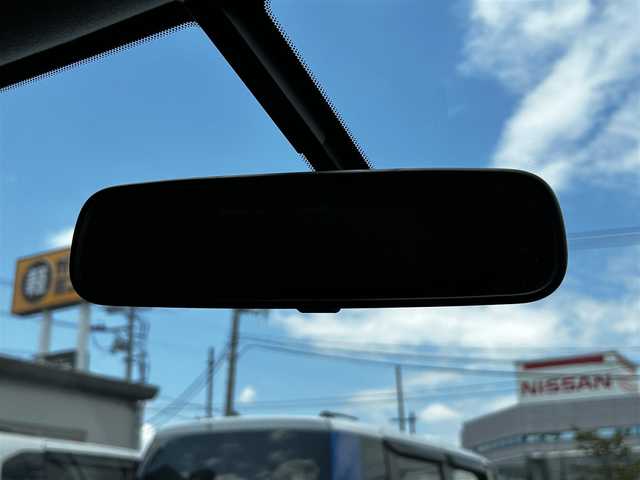 日産 ノート X DIG－S 熊本県 2013(平25)年 4.1万km アルティメイトメタルシルバー 純正ナビ（AM/FM/CD/SD)/フルセグテレビ/バックモニター/プッシュスタート/アイドリングストップ/純正アルミホイール/純正フロアマット/横滑り防止装置/電動格納ドアミラー/ハロゲンヘッドライト/フォグライト