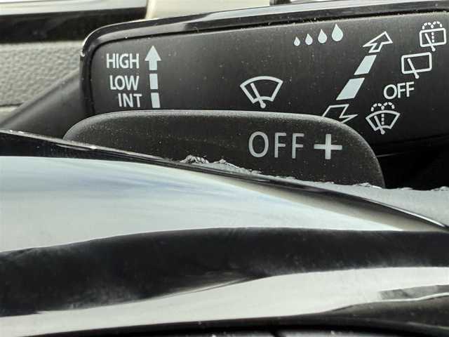 フォルクスワーゲン パサート ヴァリアント TDI エレガンス 静岡県 2018(平30)年 1.4万km ディープブラックパールエフェクト ディーラーOPナビ/【フルセグTV/DVD再生/Bluetooth接続】/パーキングアシスト/Discover Pro パッケージ/・ETC 2.0対応車載器/・Apple Car Play/・Android Auto/運転支援アシスト/・ACC(アダプティブクルーズコントロール)/・LKA(レーンキーピングアシスト)/・BSM(ブラインドスポットモニター)/ブラックハーフレザーシート/シートヒーター(D/N席)/アイドリングストップ/ワンオーナー/革巻きステアリング/ドライブレコーダー/ワイヤレス充電機能/USB接続/オートホールド/取扱説明書/保証書