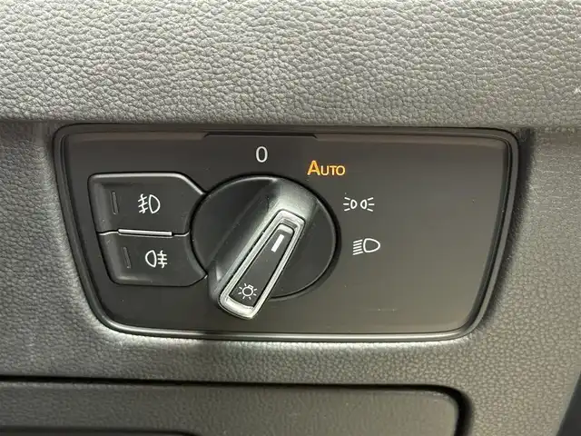 フォルクスワーゲン パサート ヴァリアント TDI エレガンス 静岡県 2018(平30)年 1.4万km ディープブラックパールエフェクト ディーラーOPナビ/【フルセグTV/DVD再生/Bluetooth接続】/パーキングアシスト/Discover Pro パッケージ/・ETC 2.0対応車載器/・Apple Car Play/・Android Auto/運転支援アシスト/・ACC(アダプティブクルーズコントロール)/・LKA(レーンキーピングアシスト)/・BSM(ブラインドスポットモニター)/ブラックハーフレザーシート/シートヒーター(D/N席)/アイドリングストップ/ワンオーナー/革巻きステアリング/ドライブレコーダー/ワイヤレス充電機能/USB接続/オートホールド/取扱説明書/保証書