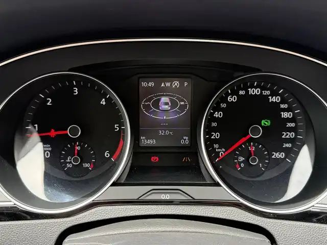フォルクスワーゲン パサート ヴァリアント TDI エレガンス 静岡県 2018(平30)年 1.4万km ディープブラックパールエフェクト ディーラーOPナビ/【フルセグTV/DVD再生/Bluetooth接続】/パーキングアシスト/Discover Pro パッケージ/・ETC 2.0対応車載器/・Apple Car Play/・Android Auto/運転支援アシスト/・ACC(アダプティブクルーズコントロール)/・LKA(レーンキーピングアシスト)/・BSM(ブラインドスポットモニター)/ブラックハーフレザーシート/シートヒーター(D/N席)/アイドリングストップ/ワンオーナー/革巻きステアリング/ドライブレコーダー/ワイヤレス充電機能/USB接続/オートホールド/取扱説明書/保証書