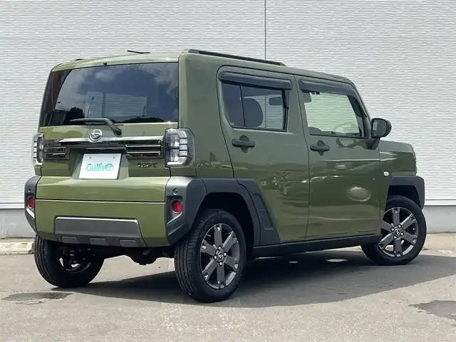 ダイハツ タフト G ダーククロムベンチャー 秋田県 2022(令4)年 4.9万km フォレストカーキメタリック ４WD/衝突軽減システム/LEDヘッドライト/社外メモリナビ（DVD/CD再生可能）/フルセグ/パノラマモニター（全方位カメラ）/ダイハツ純正15インチアルミ（夏タイヤ装着）/スマートキー/アイドリングストップ/プッシュスタート/レーンキープアシスト/コーナーセンサー/ダウンヒルアシストコントロール/オートマチックハイビーム/ステアリングスイッチ/前席シートヒーター/電動パーキングブレーキ/ブレーキホールド機能/ETC/ガラスルーフ/ルーフレール/社外フロアマット/社外ドアバイザー/オートライト/オートエアコン/パワーステアリング/パワーウィンドウ/横滑り防止/盗難防止装置/寒冷地仕様/電動格納ミラー/保証書/取扱説明書/記録簿