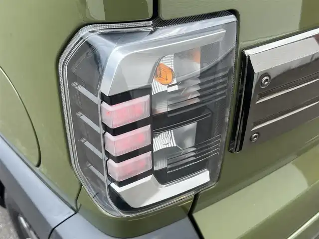 ダイハツ タフト G ダーククロムベンチャー 秋田県 2022(令4)年 4.9万km フォレストカーキメタリック ４WD/衝突軽減システム/LEDヘッドライト/社外メモリナビ（DVD/CD再生可能）/フルセグ/パノラマモニター（全方位カメラ）/ダイハツ純正15インチアルミ（夏タイヤ装着）/スマートキー/アイドリングストップ/プッシュスタート/レーンキープアシスト/コーナーセンサー/ダウンヒルアシストコントロール/オートマチックハイビーム/ステアリングスイッチ/前席シートヒーター/電動パーキングブレーキ/ブレーキホールド機能/ETC/ガラスルーフ/ルーフレール/社外フロアマット/社外ドアバイザー/オートライト/オートエアコン/パワーステアリング/パワーウィンドウ/横滑り防止/盗難防止装置/寒冷地仕様/電動格納ミラー/保証書/取扱説明書/記録簿