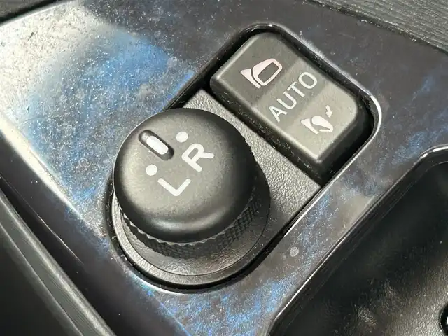 ダイハツ タント カスタムX トップED LTD SAⅢ 熊本県 2018(平30)年 5.7万km ディープブルークリスタルマイカ 純正ナビ/・AM/FM/CD/DVD/BT/SD/BT/USB/iPod/HDMI/・フルセグTV/・全方位カメラ/スマートアシスト３/・衝突警報機能/・衝突回避支援ブレーキ機能/・誤発進抑制制御機能/・車線逸脱警報機能/・路側逸脱警報機能/・ふらつき警報/・オートハイビーム/ダイアトーンサウンド/両側電動スライドドア/ステアリングスイッチ/ドライブレコーダー/ETC/オートライト/ハーフレザーシート/アイドリングストップ/電動格納ミラー/ウィンカーミラー/フロアマット/純正ドアバイザー/ロールサンシェード