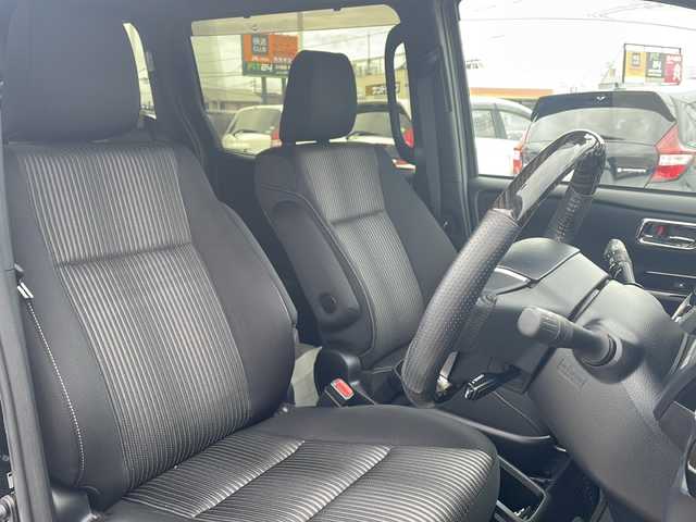 トヨタ ヴォクシー ハイブリッド ZS 煌 山口県 2018(平30)年 4.4万km ブラック ALPINE １１インチナビ【EX11Z】/CD/DVD/フルセグTV/Bluetooth/USB/SD/AM/FM/ALPINE 12.8インチフリップダウンモニター【PXH12X-R】/ALPINE ドライブレコーダー/モデリスタエアロ /バックカメラ /衝突軽減ブレーキ/クルーズコントロール/レーンキープアシスト/プッシュスタート /スペアキー/シーケンシャル/ワイパーデアイサー/オートライト /オートマチックハイビーム/フォグランプ/サイドステップガーニッシュ/スパーウェルカムライティングキット/社外マフラー