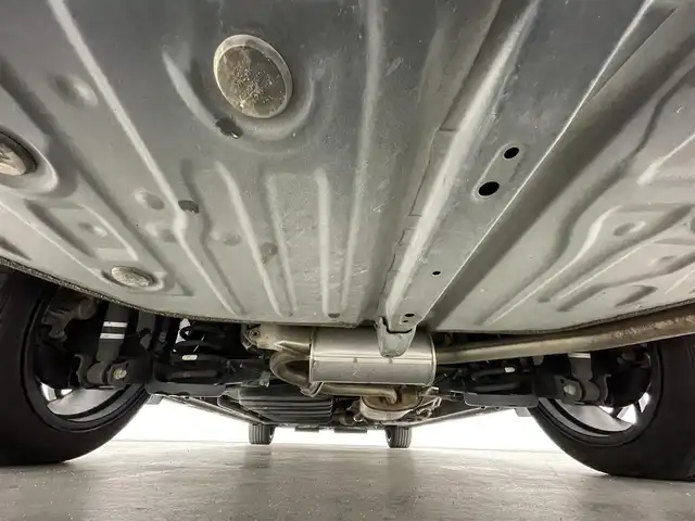 トヨタ ヴォクシー ZS 煌 福島県 2018(平30)年 9.3万km ブラッキッシュアゲハガラスフレーク トヨタセーフティセンス/・衝突被害軽減ブレーキ/・車線逸脱警報装置/・先行車発進お知らせ/・レーダークルーズコントロール/・オートマチックハイビーム/社外11インチナビ/・型番：EX11Z/・フルセグTV/BT/SD/USB/HDMI/CD/DVD/FM/AM/・前方ドライブレコーダー/・ETC/・バックカメラ/社外フリップダウン/両側パワースライドドア/アイドリングストップ/3列目シート/革張ステアリング/・ステアリングリモコン/レザーシート/プッシュスタート/・スマートキー/MTモード付AT/電動格納ミラー/・ウィンカーミラー/・オートミラー/LEDヘッドライト/・フォグランプ/・オートライト/純正マット/社外18インチアルミ/TRDエアロ（前）