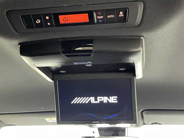 トヨタ ヴォクシー ZS 煌 千葉県 2018(平30)年 9.3万km ブラッキッシュアゲハガラスフレーク トヨタセーフティセンス/・衝突被害軽減ブレーキ/・車線逸脱警報装置/・先行車発進お知らせ/・レーダークルーズコントロール/・オートマチックハイビーム/社外11インチナビ/・型番：EX11Z/・フルセグTV/BT/SD/USB/HDMI/CD/DVD/FM/AM/・前方ドライブレコーダー/・ETC/・バックカメラ/社外フリップダウン/両側パワースライドドア/アイドリングストップ/3列目シート/革張ステアリング/・ステアリングリモコン/レザーシート/プッシュスタート/・スマートキー/MTモード付AT/電動格納ミラー/・ウィンカーミラー/・オートミラー/LEDヘッドライト/・フォグランプ/・オートライト/純正マット/社外18インチアルミ/TRDエアロ（前）