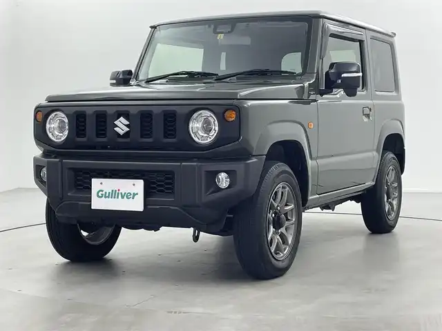 スズキ ジムニー XC 福井県 2023(令5)年 3万km ジャングルグリーン 社外９インチナビ【MDV-M909HDF】/CD/DVD/フルセグTV/Bluetooth/SD/AM/FM/バックカメラ /ETC（ナビ連動あり）/ドライブレコーダー（ナビ連動あり）/スズキセーフティーサポート/・デュアルセンサーブレーキサポート/・誤発進抑制機能/・車線逸脱警報機能/・ハイビームアシスト/・ふらつき警報機能/・先行車発信お知らせ機能/・標識認識機能/プッシュスタート /スペアキー/電動格納ウィンカーミラー/ステアリングリモコン/フォグランプ/背面タイヤ/純正フロアマット
