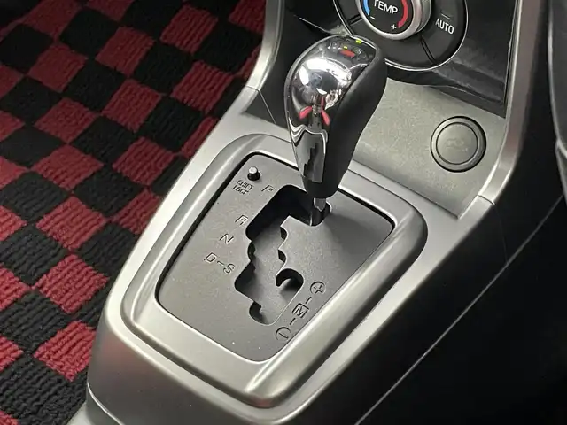ダイハツ コペン セロS 埼玉県 2019(平31)年 3.5万km リキッドシルバーM 純正ナビ　バックカメラ　ＥＴＣ　ドライブレコーダー　シートヒーター　モモステアリング　ステアリングスイッチ　プッシュスタート　スマートキー　純正アルミホイール　ＬＥＤヘッドライト　地デジフルセグ