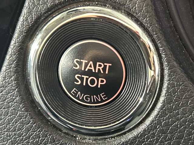 日産 エクストレイル 20Xi 神奈川県 2018(平30)年 6.5万km ダイヤモンドブラック 純正7型SDナビゲーション【MM317D-W】/フルセグ　CD DVD　iPod　AM　FM　Bluetooth　USB AUX　/アラウンドビューモニター/インテリジェントルームミラー/パワーバックドア/シルバールーフレール/プロパイロット/レーダークルーズコントロール/エマージェンシープレーキ/車線逸脱警報/ブラインドスポットモニター/クロストラヒックアラート/アイドリングストップ/前後ソナー/カブロン合皮シート/革巻きステアリング/ステアリングスイッチ/ECO/社外前後ドライブレコーダー/純正ビルトインETC/電動パーキングブレーキ/オートブレーキホールド/プッシュスタート/インテリジェントキー/純正リアスポイラー/LEDヘッドランプ/オートライト/LEDフロントフォグランプ/純正18インチアルミホイール/スペアキー