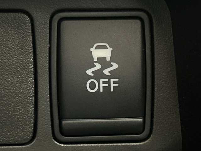 日産 エクストレイル 20Xi 神奈川県 2018(平30)年 6.5万km ダイヤモンドブラック 純正7型SDナビゲーション【MM317D-W】/フルセグ　CD DVD　iPod　AM　FM　Bluetooth　USB AUX　/アラウンドビューモニター/インテリジェントルームミラー/パワーバックドア/シルバールーフレール/プロパイロット/レーダークルーズコントロール/エマージェンシープレーキ/車線逸脱警報/ブラインドスポットモニター/クロストラヒックアラート/アイドリングストップ/前後ソナー/カブロン合皮シート/革巻きステアリング/ステアリングスイッチ/ECO/社外前後ドライブレコーダー/純正ビルトインETC/電動パーキングブレーキ/オートブレーキホールド/プッシュスタート/インテリジェントキー/純正リアスポイラー/LEDヘッドランプ/オートライト/LEDフロントフォグランプ/純正18インチアルミホイール/スペアキー