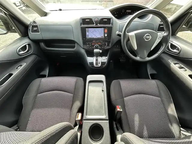 日産 セレナ ハイウェイスター Sハイブリッド 東京都 2013(平25)年 6万km ブリリアントシルバー ワンオーナー/純正ナビ（MM312D-W）/バックカメラ/パワースライドドア/リアオートエアコン/オートライト/取扱説明書/保証書