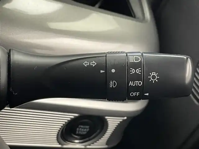 スズキ スペーシア ギア HYBRID XZ 愛知県 2019(平31)年 4.4万km ブリスクブルーメタリック/ガンメタリック2トーンルーフ 純正ディスプレイ　バックカメラ　禁煙車　Ｂｌｕｅｔｏｏｔｈ　デュアルセンサーブレーキ　衝突軽減　車線逸脱　シートヒーター　前後ドラレコ　両側パワスラ　ルーフレール　サーキュレーター　ＬＥＤオートライト　リヤパーキングセンサー