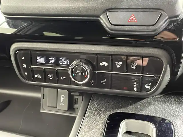 ホンダ Ｎ ＢＯＸ カスタム L 大阪府 2021(令3)年 3.5万km プラチナホワイトパール ディスプレイオーディオ　バックカメラ　ＥＴＣ　ドライブレコーダー　レーダークルコン　衝突軽減　レーンアシスト　アイドリングストップ　クリアランスソナー　ＬＥＤヘッドライト　フォグランプ　スマートキー