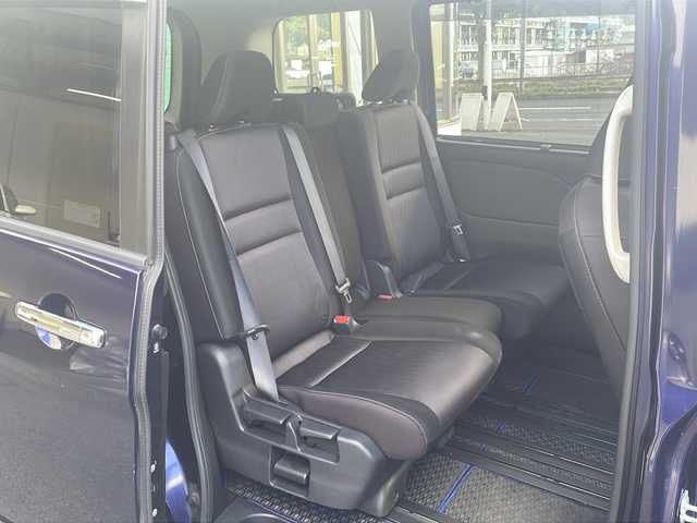 日産 セレナ ハイウェイスター プロパイロットED 京都府 2016(平28)年 6.7万km アズライトブルー 純正９インチナビ　フルセグ　ＤＶＤ再生　Ｂｌｕｅｔｏｏｔｈオーディオ　ＵＳＢ接続　後席フリップダウンモニター　バックカメラ　プロパイロット　エマージェンシーブレーキ　両側パワースライド　ＬＥＤライト