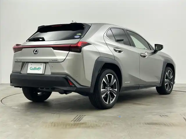 レクサス ＵＸ 250h ブラウンエディション 岡山県 2020(令2)年 3.1万km ソニックチタニウム メーカーナビ/・FM/AM/Bluetooth/フルセグ/CD/DVD/全方位カメラ/ブラウンシート/・パワーシート/・シートヒーター/・シートメモリー/ステアリングヒーター/パワーバックドア/ETC2.0/ドライブレコーダー/Lexus Safety System+/・プリクラッシュセーフティ/・レーントレーシングアシスト/・オートマチックハイビーム/・レーダークルーズコントロール/・コーナーセンサー/BSM/純正18インチアルミ/純正フロアマット/オートブレーキホールド/新車保証書/取扱説明書/スペアキー×１/カードキー×１