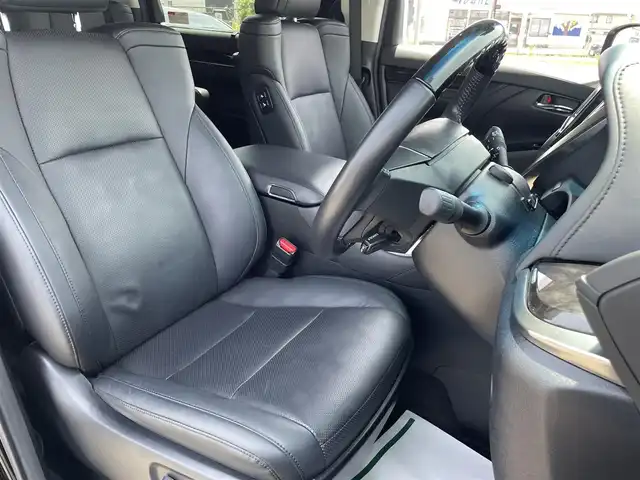 トヨタ ヴェルファイア Z Gエディション 茨城県 2019(令1)年 2.2万km ブラック 純正ナビ/【AM・FM・TV・BT・USB・SD・CD・DVD】/フリップダウンモニター/パワーシート/シートメモリ/シートヒーター/エアシート/ステアリングヒーター/オットマン/電動リアゲート/両側パワスラ/レーダークルコン/Bカメラ/ETC2.0/前後ドラレコ/前後コーナーセンサー/100V電源