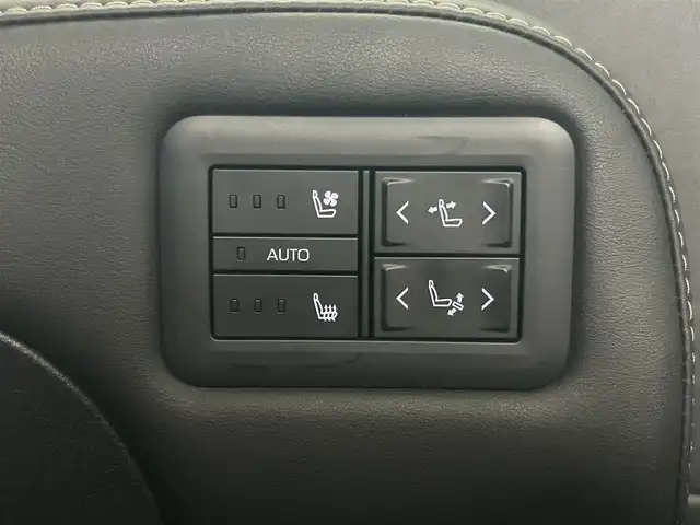 トヨタ アルファードハイブリット Z 千葉県 2024(令6)年 1.4万km プラチナホワイトパールマイカ 禁煙車/両側電動ドア/パワーバックドア/トヨタセーフティセンス/・レーンディパーチャーアラート/・レーンキープアシスト/・ブラインドスポットモニター/・プリクラッシュセーフティ/・プリクラッシュセーフティブレーキ/・クリアランスソナー/・レーダークルーズコントロール/純正14インチディスプレイオーディオ/・コネクティッドナビ付き/・Bluetooth/フルセグTV/・パノラミックビューモニター/・ビルトインETC2.0/・デジタルインナーミラー/左右独立エアコン/置くだけ充電/革巻きステアリング/・ステアリングスイッチ/・ステアリングヒーター/レザーシート/・D席メモリ付き/・DNセカンドパワーシート/・DNセカンドシートヒーター/・DNセカンドエアーシート/・オットマン/電子パーキング/・ブレーキホールド/オートライト/・オートマチックハイビーム/・三眼LEDヘッドライト/・LEDフォグランプ/・シーケンシャルウインカー/純正フロアマット/純正18インチAW