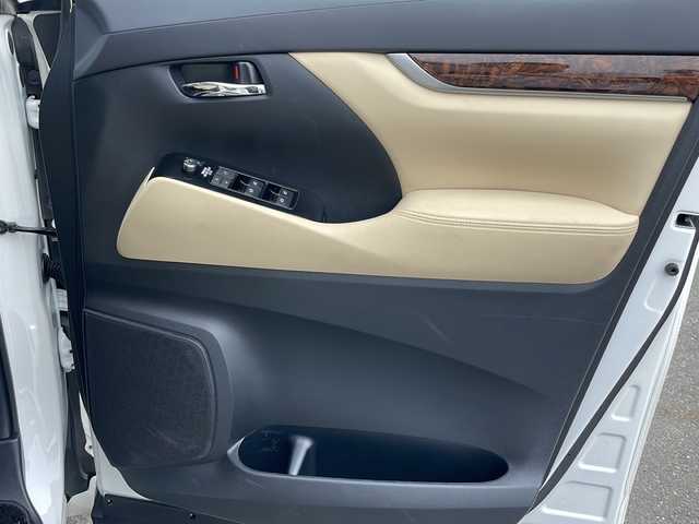 トヨタ アルファードハイブリット X 青森県 2020(令2)年 3.8万km ホワイトパールクリスタルシャイン 4WD/純正DAナビ・フルセグTV/純正フリップダウンモニター/CD・DVD・Bluetooth/バックカメラ/ツインムーンルーフ/両側パワースライドドア/前後ドライブレコーダー/セーフティセンス/プリクラッシュセーフティ/レーダークルーズコントロール/レーントレーシングアシスト/オートマチックハイビーム/インテリジェントクリアランスソナー/ビルトインETC2.0/LEDヘッドライト/LEDフォグランプ/純正16インチアルミ