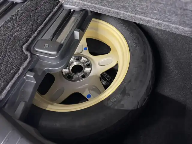 トヨタ アルファードハイブリット X 三重県 2020(令2)年 3.8万km ホワイトパールクリスタルシャイン ハイブリッド/E-Four（4WD）/MTモード付インパネCVT/純正 9インチナビ/（AM/FM/CD/DVD/TV/USB/iPod/Bluetooth/CarPlay/AndroidAuto）/純正 12.1インチ後席モニター V12T-R68C/バックカメラ/両側パワースライドドア/ドライブレコーダー 前後/ビルトイン ETC2.0/Toyota Safety Sense/●プリクラッシュセーフティ/●レーントレーシングアシスト/●オートハイビーム/●レーダークルコン/●ロードサインアシスト/・インテリジェントクリアランスソナー［パーキングサポートブレーキ（静止物）］/装備/・【OP】ツインムーンルーフ/・オットマンシート/・左右＆後席独立オートエアコン/・オートライト/・LED ヘッドランプ＆フロントフォグランプ/・ステアリングスイッチ/・純正16inAW/・電子パーキングブレーキ＆ブレーキホールド/・プッシュスタート/・スマートキーx2、純正リモコンスターターx1/など
