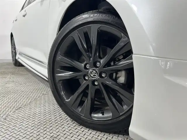 トヨタ カローラツーリング ハイブリッド ダブルバイビー 大阪府 2022(令4)年 2.4万km プラチナホワイトパールマイカ モデリスタエアロ 純正ナビ(フルセグ/DVD再生/Bluetooth) バックカメラ ETC 衝突軽減 レーダークルコン クリアランスソナー レーンアシスト ハーフレザー ワンオーナー