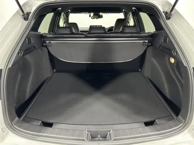 トヨタ カローラツーリング ハイブリッド ダブルバイビー 大阪府 2022(令4)年 2.4万km プラチナホワイトパールマイカ モデリスタエアロ 純正ナビ(フルセグ/DVD再生/Bluetooth) バックカメラ ETC 衝突軽減 レーダークルコン クリアランスソナー レーンアシスト ハーフレザー ワンオーナー