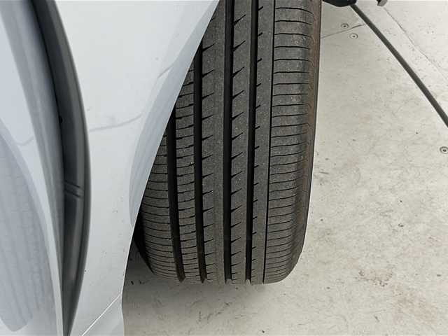 レクサス ＨＳ 250h 宮城県 2012(平24)年 8.1万km ムーンライトオパール クリアランスソナー/クルーズコントロール/ヘッドライトウォッシャー/パワーシートD.N/純正ナビ/CD.DVD.USB.MD.AUX/ワンセグTV/バックカメラ/ドライブレコーダーF/ビルトインETC/革巻ステアリング/ステアリングスイッチ/プッシュスタート/スマートキー×2/LEDヘッドライト/フォグランプ/純正フロアマッド/純正17インチAW/アイドリングストップ/横滑り防止機能/冬タイヤ積込み/(215/55/R15)