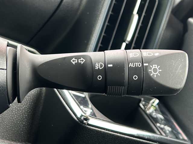 ダイハツ タント カスタム RS 愛知県 2024(令6)年 1.2万km ブラックマイカメタリック/シャイニングホワイトパール /禁煙車/ワンオーナー//ディーラー10インチSDナビ//純正12.8インチフリップダウンモニター//フルセグTV/Bluetooth//CD・DVD/HDMI・USB//ビルトインETC2.0//前方ドライブレコーダー/（DRN-H72N）//純正オプションALPINE/プレミアムサウンドシステム//スマートアシスト//衝突軽減ブレーキ//車線逸脱抑制・警報機能//誤発進抑制機能//コーナーセンサー//アダプティブクルーズコントロール//両側パワースライドドア//D/N席シートヒーター//電動パーキング//ブレーキホールド//電格ミラーウィンカー//プッシュスタート//ISOFIX//純正ドアバイザー//フロアマット//スマートキー×2//取扱説明書//新車保証書