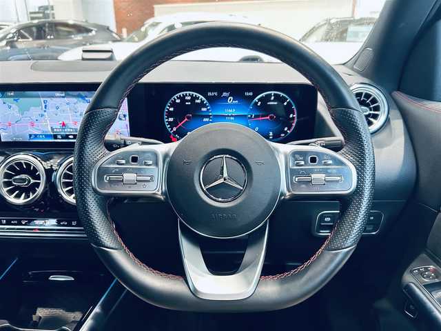 メルセデス・ベンツ ＧＬＡ２００ｄ 4マチック AMGライン 大阪府 2021(令3)年 1.2万km コスモスブラック レーダーセーフティ/ハーフレザー/メモリ付きパワーシート/シートヒーター/ACC/純正ナビ/TV/３６０度カメラ/純正19インチＡＷ/ＬＥＤヘッドライト/アンビエントライト/電動リアゲート/ブラインドスポット/ワイヤレス充電
