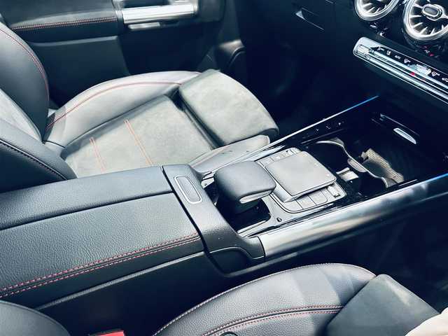 メルセデス・ベンツ ＧＬＡ２００ｄ 4マチック AMGライン 大阪府 2021(令3)年 1.2万km コスモスブラック レーダーセーフティ/ハーフレザー/メモリ付きパワーシート/シートヒーター/ACC/純正ナビ/TV/３６０度カメラ/純正19インチＡＷ/ＬＥＤヘッドライト/アンビエントライト/電動リアゲート/ブラインドスポット/ワイヤレス充電