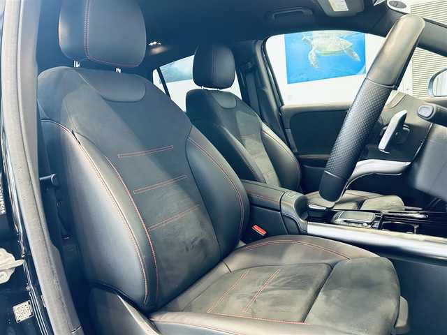 メルセデス・ベンツ ＧＬＡ２００ｄ 4マチック AMGライン 大阪府 2021(令3)年 1.2万km コスモスブラック レーダーセーフティ/ハーフレザー/メモリ付きパワーシート/シートヒーター/ACC/純正ナビ/TV/３６０度カメラ/純正19インチＡＷ/ＬＥＤヘッドライト/アンビエントライト/電動リアゲート/ブラインドスポット/ワイヤレス充電