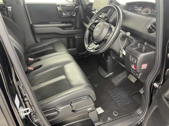 ホンダ Ｎ ＢＯＸ カスタム L ターボ 福島県 2022(令4)年 3.2万km クリスタルブラックパール ホンダセンシング　/・CMBS/・車線逸脱警報/・レーダークルーズコントロール/・レーンアシスト/・先行車発進告知/・誤発信抑制機能/アルパインフローティングナビゲーション　/【AM/FM/SD/HDMI/Bluetooth/フルセグ】/バックカメラ　/ハーフレザーシート　/両側パワースライドドア　/電子パーキング　/ブレーキホールド　/・ステアリングスイッチ　/・革巻きステアリング/プッシュスタート/・スマートキー/LEDライト/・オートライト/・フォグライト/USB入力端子/オートミラー