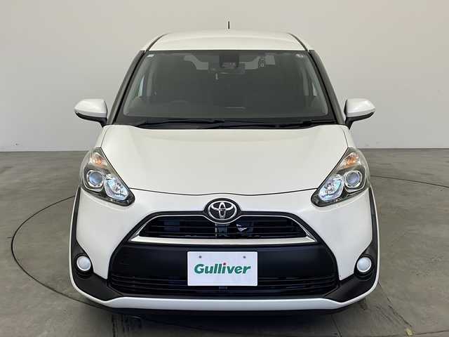 トヨタ シエンタ G 兵庫県 2016(平28)年 3.9万km ホワイトパールクリスタルシャイン ・Toyota Safety Sense/・プリクラッシュセーフティ（レーザーレーダー＋単眼カメラ方式）/・レーンディパーチャーアラート/・オートマチックハイビーム/・先行車発進告知機能/・LEDランプパッケージ/・Bi-Beam LED ヘッドランプ［ハイ・ロービーム］（オートレベリング機能 +LED クリアランスランプ）/・フロントフォグランプ（ハロゲン）/・リヤコンビネーションランプ（LED ランプパッケージ専用）/・コンライト（ライト自動点灯+消灯システム）/・ナビレディパッケージ/・バックカメラ/・ステアリングスイッチ（オーディオ操作）/・純正ナビ＆TV＆BT＆DVD＆SD/・両側パワースライドドア/・前後ドライブレコーダー/・革巻きステアリング/・スマートキー/・ETC/・アイドリングストップ