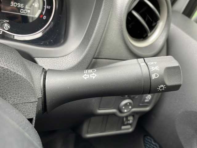 日産 ノート X DIG－S 福岡県 2012(平24)年 3.1万km ブリリアントシルバー スマートキー/エンジンプッシュスタート/スペアキー/電動格納ミラー/Wエアバック/純正フロアマット