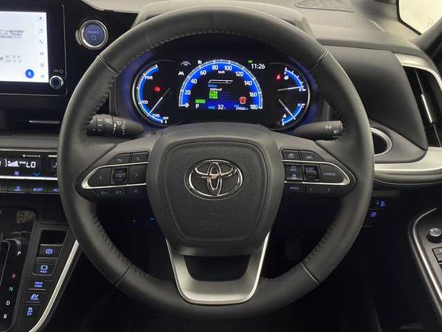 トヨタ ヴォクシー ハイブリッド S－Z 宮崎県 2023(令5)年 2.4万km アティチュードブラックマイカ Toyota Safety Sense/〇プリクラシュセーフティ/〇レーンディパーチャーアラート/〇プロアクティブドライビングアシスト/〇パーキングサポートブレーキ/〇ロードサインアシスト/〇レーダークルーズコントロール/〇オートマチックハイビーム/〇発進遅れ告知/〇クリアランスソナー/快適利便パッケージHigh/〇ハンズフリーデュアルパワースライドドア/〇パワーバックドア/〇ナノイーX/〇ステアリングヒーター/〇2列目シートヒーター/純正8インチディスプレイオーディオ/フルセグTV/CD/DVD/Bluetooth/バックカメラ/純正14型後席ディスプレイ（V14T-R72R）/両側パワースライドドア/ハーフレザーシート/オットマン/LEDヘッドライト/ビルトインETC2.0/AC100V電源/純正17インチAW/スマートキー×2